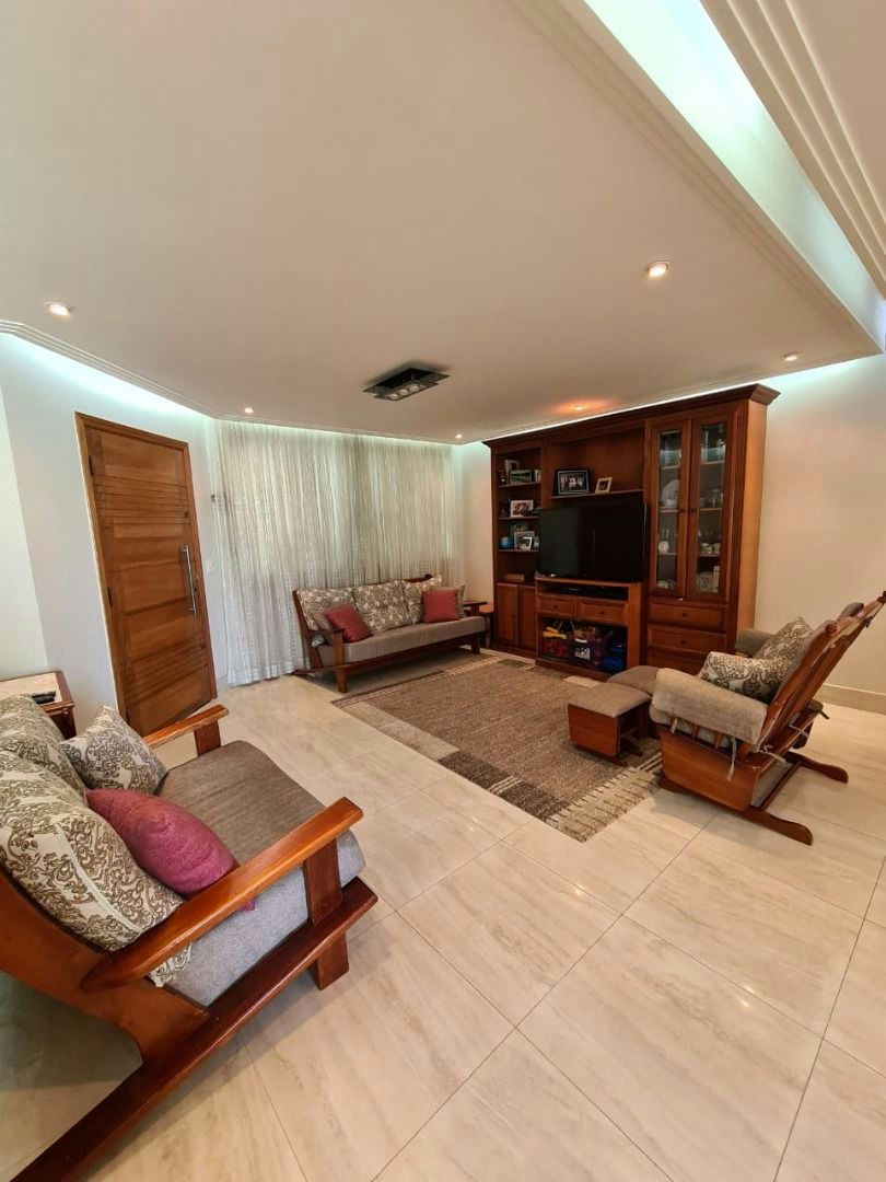 Sobrado em Jardim Maria Estela - 133m² | 3 dormitórios | 2 vagas - miniatura 2