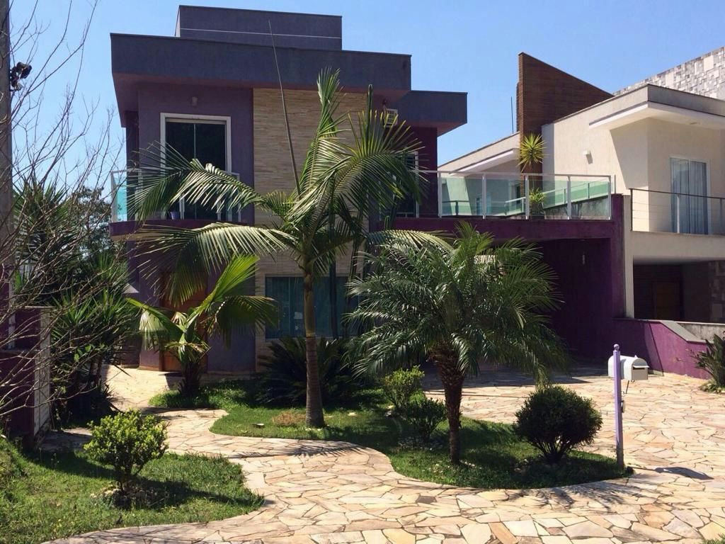 Sobrado em Parque Residencial Itapeti - 340m² | 4 dormitórios | 6 vagas - miniatura 2