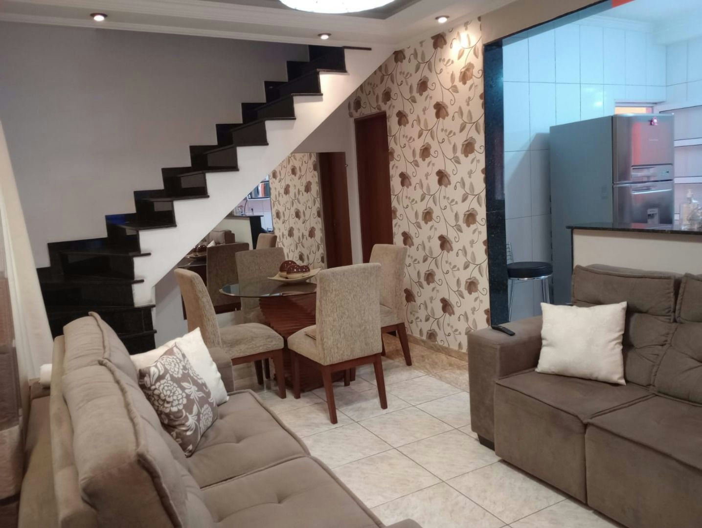 Sobrado em Vila Santo Antônio - 95m² | 3 dormitórios | 2 vagas - miniatura 4