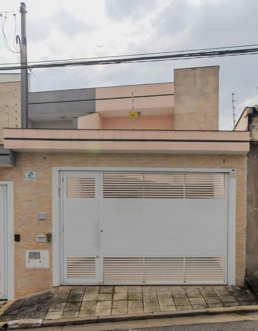Sobrado em Vila Darli - 120m² | 2 dormitórios | 2 vagas