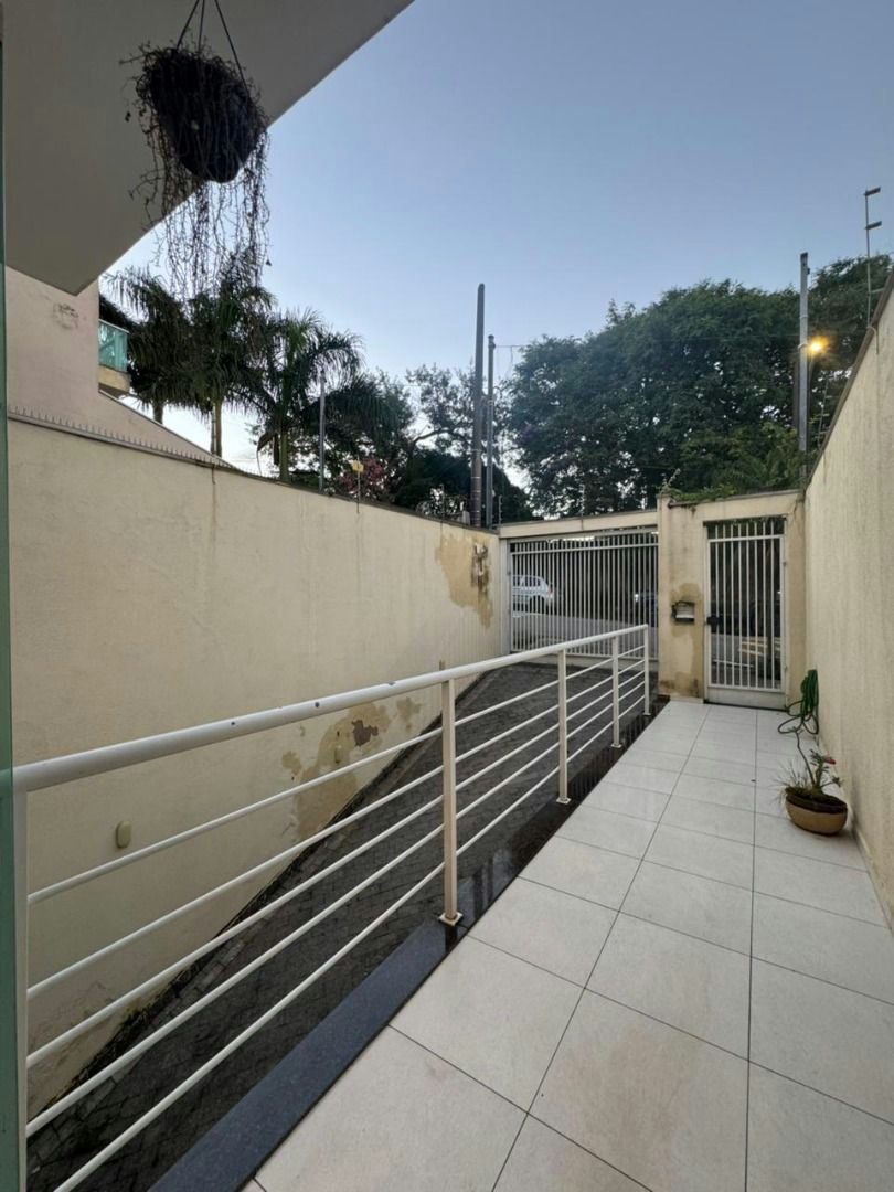 Sobrado em Sítio da Figueira - 270m² | 3 dormitórios | 7 vagas - miniatura 3
