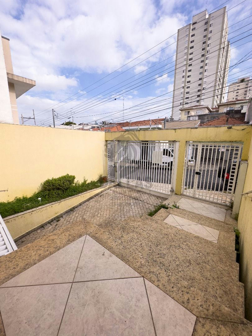 Sobrado em Vila Prudente (Zona Leste) - 257m² | 3 dormitórios | 6 vagas - miniatura 2