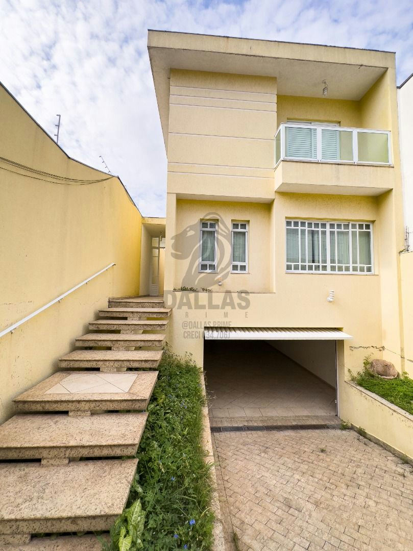 Sobrado em Vila Prudente (Zona Leste) - 257m² | 3 dormitórios | 6 vagas