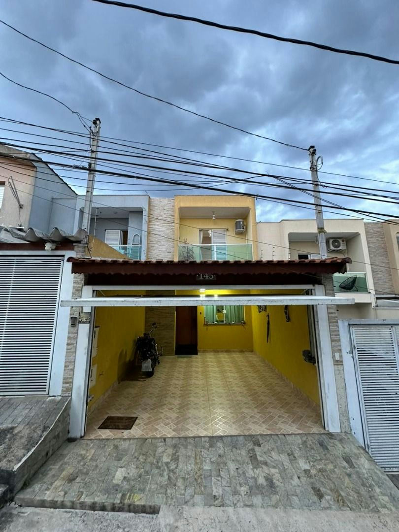 Sobrado em Vila Cleonice - 110m² | 3 dormitórios