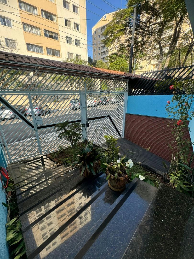 Sobrado em Vila Prudente (Zona Leste) - 330m² | 3 dormitórios | 9 vagas - miniatura 4