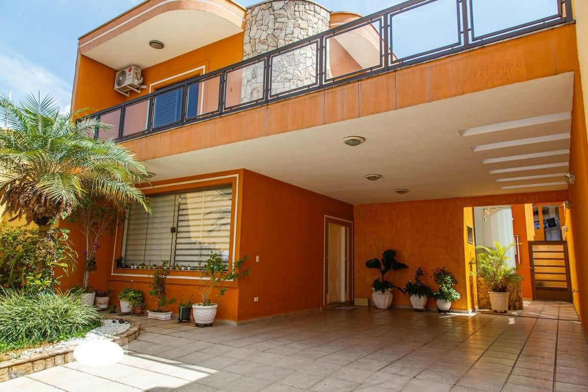 Sobrado em Vila Carrão - 360m² | 5 dormitórios | 5 vagas - miniatura 2
