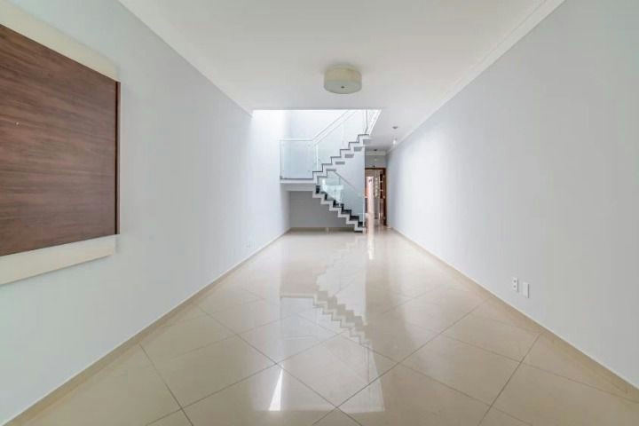 Sobrado em Vila Santa Isabel - 151m² | 3 dormitórios | 3 vagas - miniatura 5