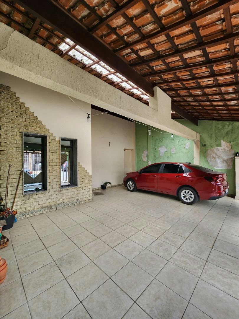 Sobrado em Vila Cleonice - 240m² | 5 dormitórios | 3 vagas - miniatura 4