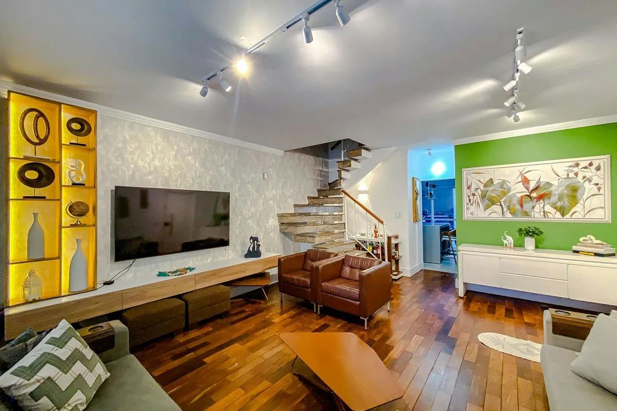Sobrado em Vila Regente Feijó - 250m² | 3 dormitórios | 2 vagas - miniatura 4