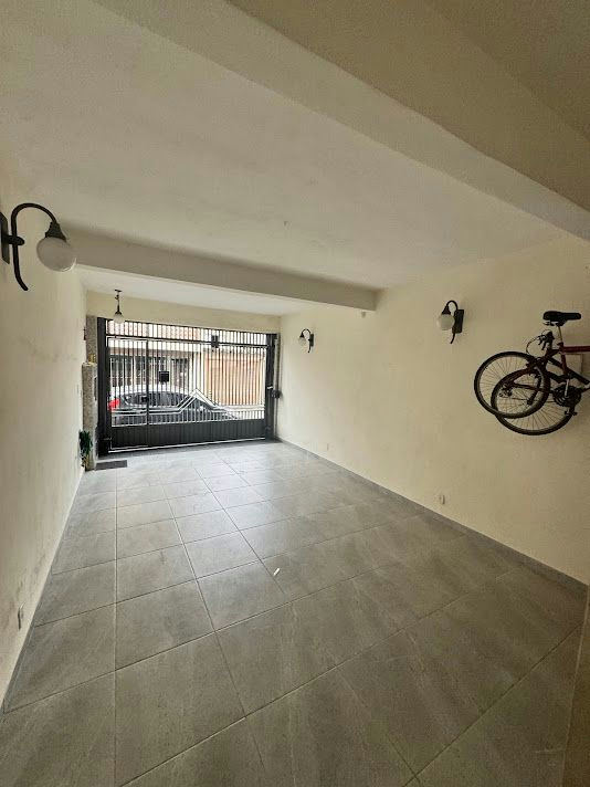 Sobrado em Vila Nova Pauliceia - 375m² | 3 dormitórios | 4 vagas - miniatura 3