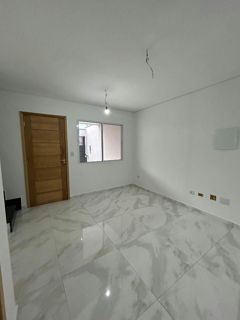 Sobrado em Vila Ivone - 90m² | 3 dormitórios | 2 vagas - miniatura 4