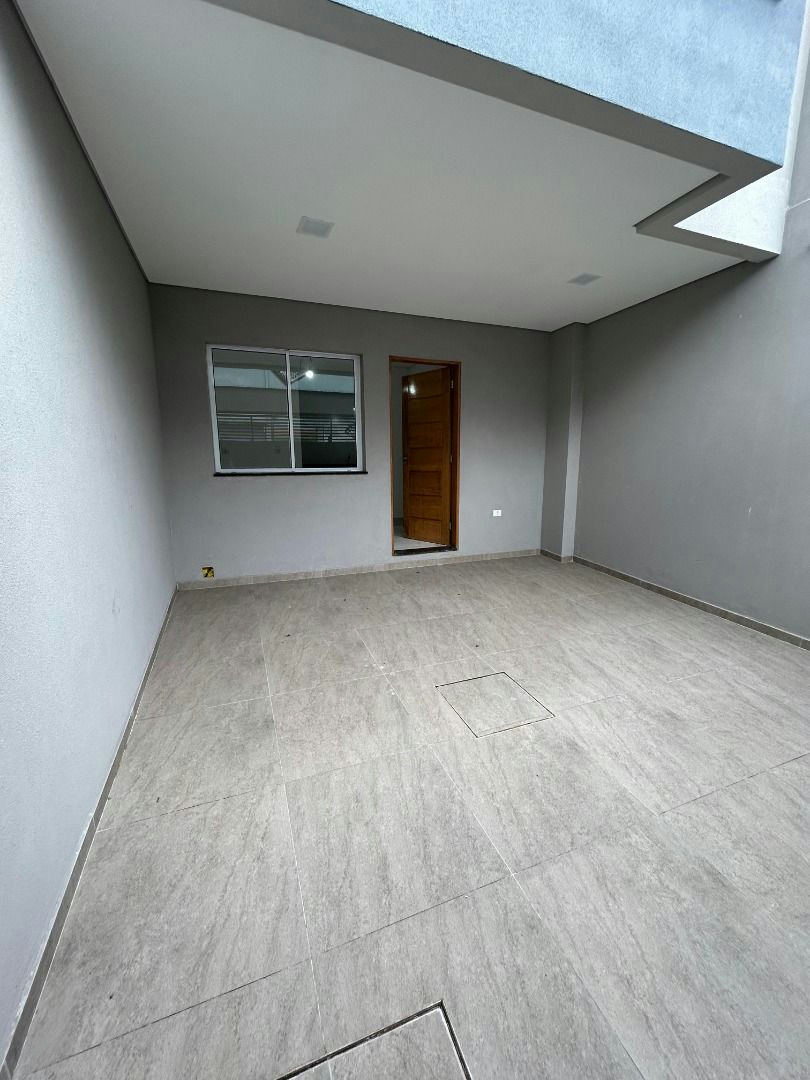 Sobrado em Vila Ivone - 90m² | 3 dormitórios | 2 vagas