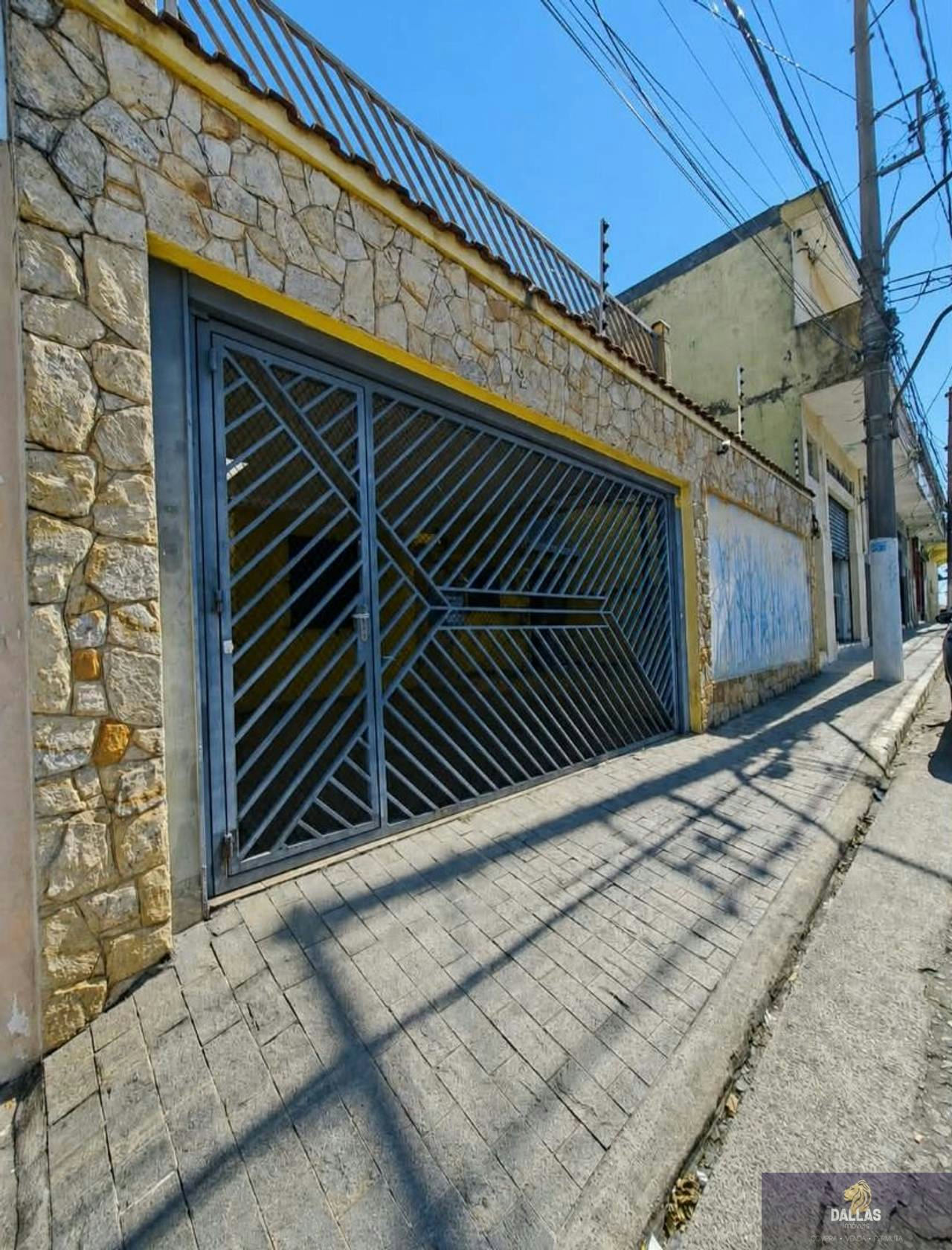 Sobrado em Vila Ivone - 100m² | 3 dormitórios | 2 vagas