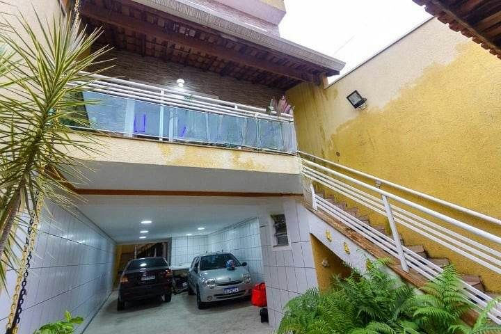Sobrado em Parque São Lucas - 173m² | 2 dormitórios | 6 vagas