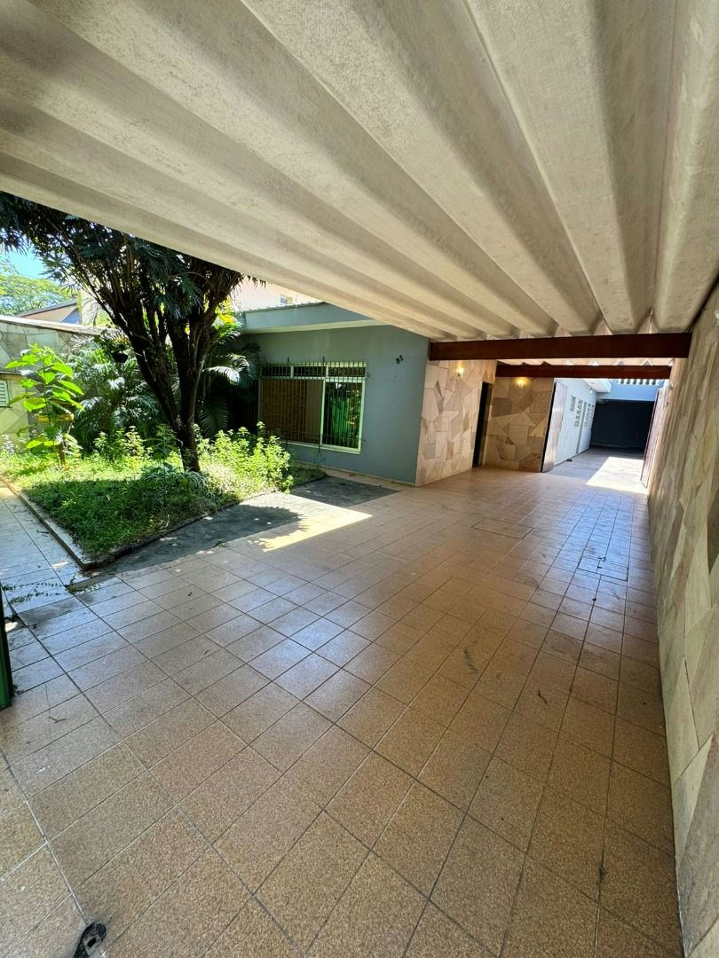 Casa em Jardim Avelino - 200m² | 3 dormitórios | 5 vagas - miniatura 2