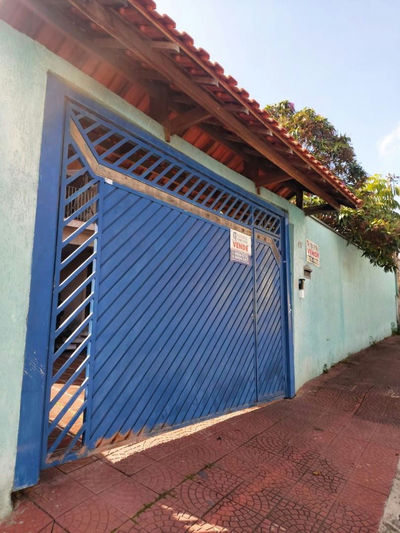 Sobrado em Vila Ema - 189m² | 5 dormitórios | 10 vagas