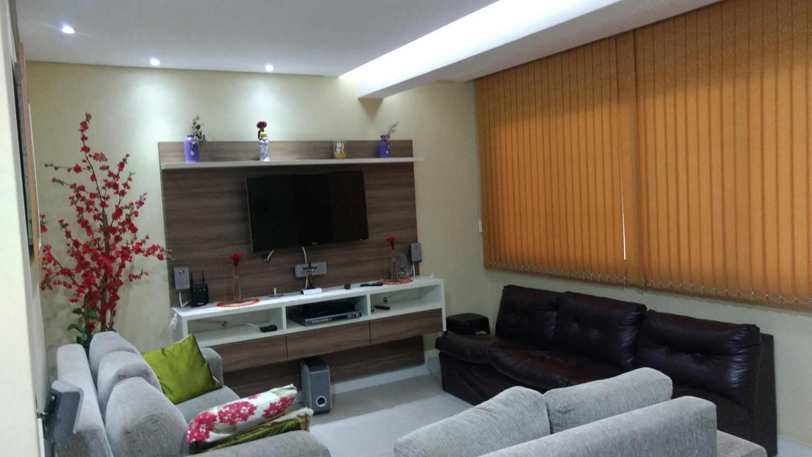 Sobrado em Vila Cleonice - 225m² | 3 dormitórios | 3 vagas - miniatura 3