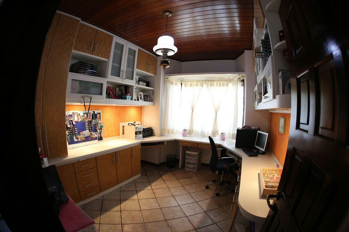 Sobrado em Parque Residencial Itapeti - 379m² | 3 dormitórios | 5 vagas - miniatura 3