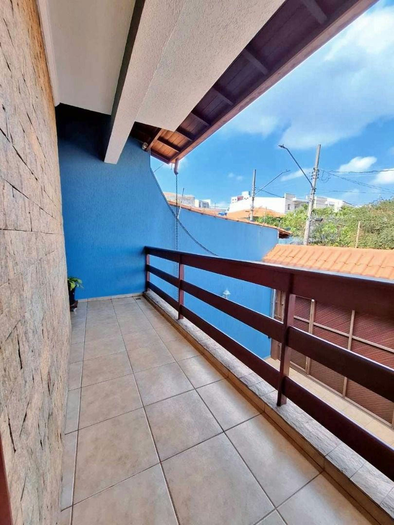 Sobrado em Vila Santa Clara - 232m² | 3 dormitórios | 8 vagas - miniatura 2