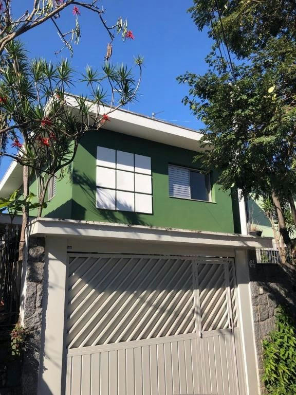 Sobrado em Vila Baruel - 273m² | 3 dormitórios | 4 vagas