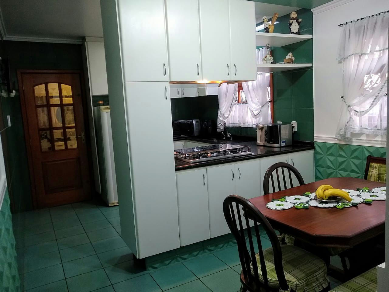 Sobrado em Jardim Ana Rosa - 186m² | 3 dormitórios | 5 vagas - miniatura 4