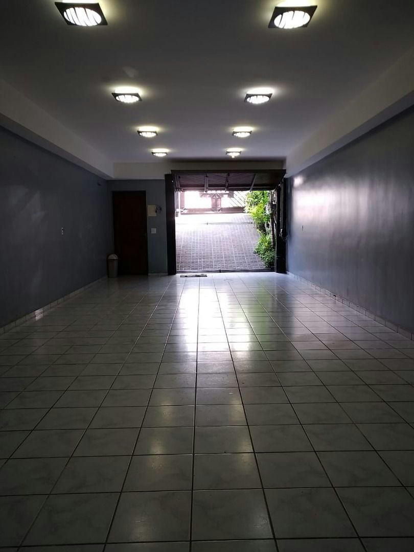 Sobrado em Jardim Ana Rosa - 186m² | 3 dormitórios | 5 vagas - miniatura 3