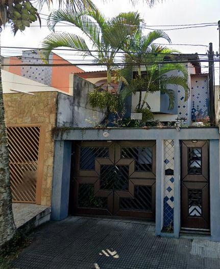 Sobrado em Jardim Ana Rosa - 186m² | 3 dormitórios | 5 vagas