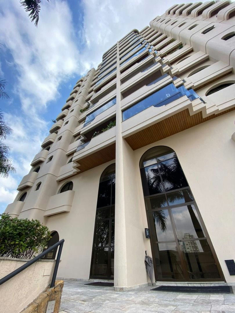 Apartamento em Jardim Anália Franco - 200m² | 3 dormitórios | 4 vagas