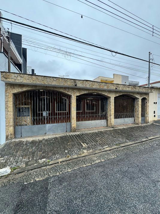 Casa em Vila Bertioga - 200m² | 3 dormitórios | 3 vagas
