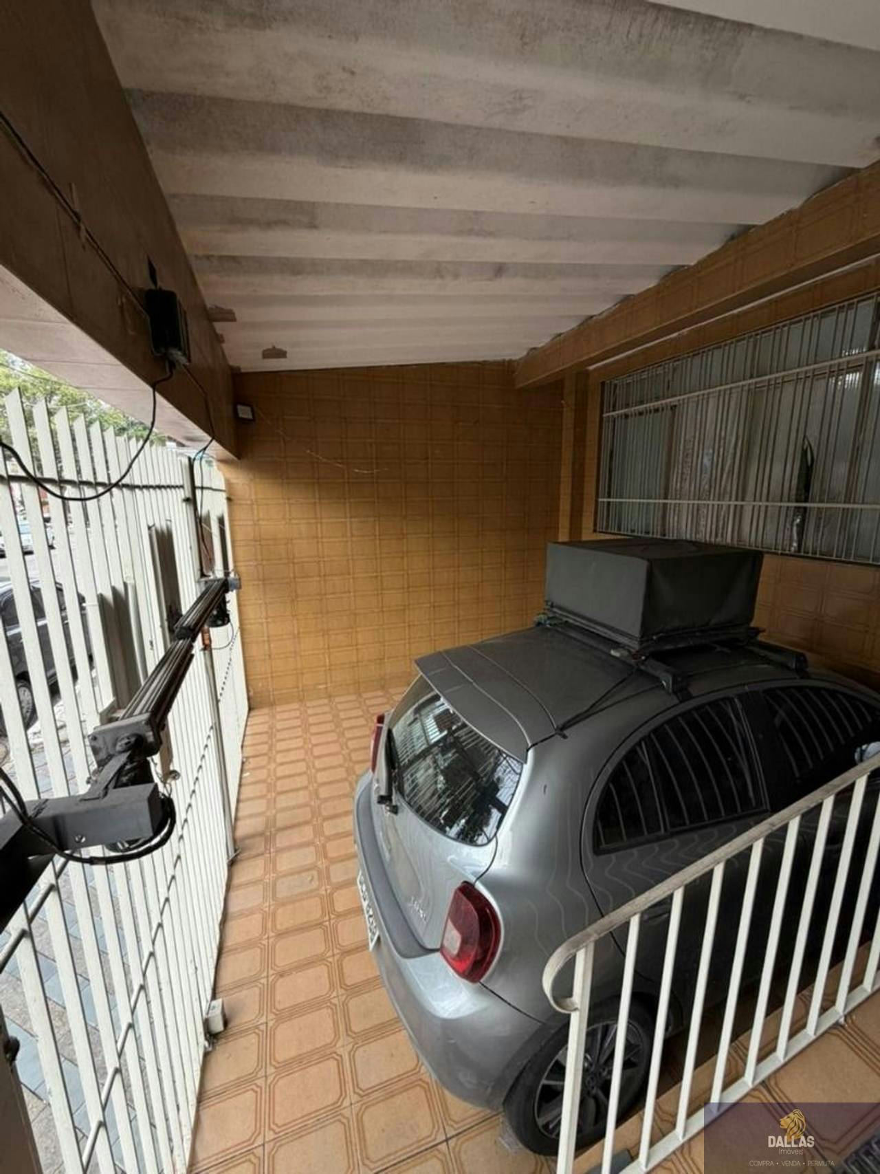 Casa em Vila Carrão - 262m² | 3 dormitórios | 3 vagas - miniatura 2