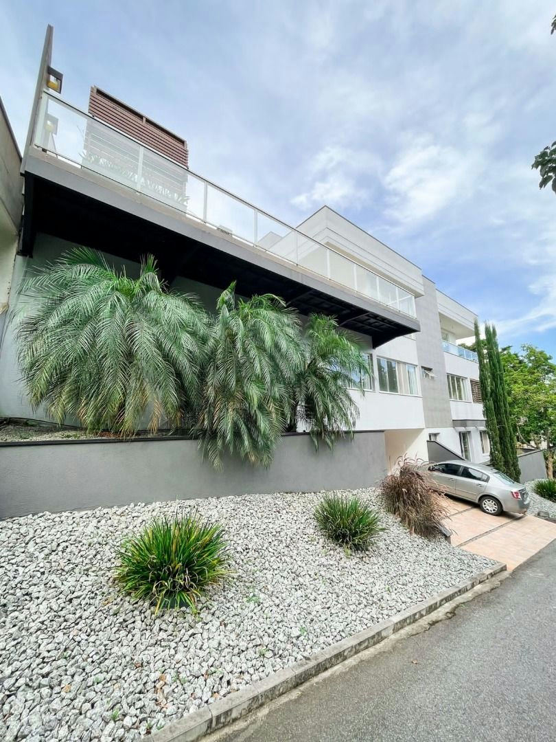 Sobrado em Parque Residencial Itapeti - 430m² | 3 dormitórios | 6 vagas - miniatura 2