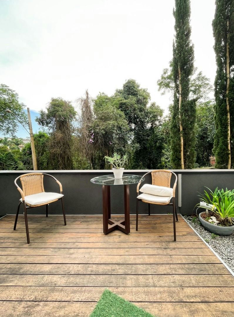 Sobrado em Parque Residencial Itapeti - 430m² | 3 dormitórios | 6 vagas - miniatura 3
