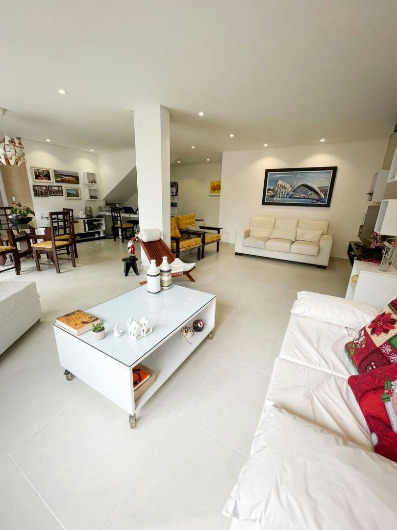 Sobrado em Parque Residencial Itapeti - 430m² | 3 dormitórios | 6 vagas - miniatura 5