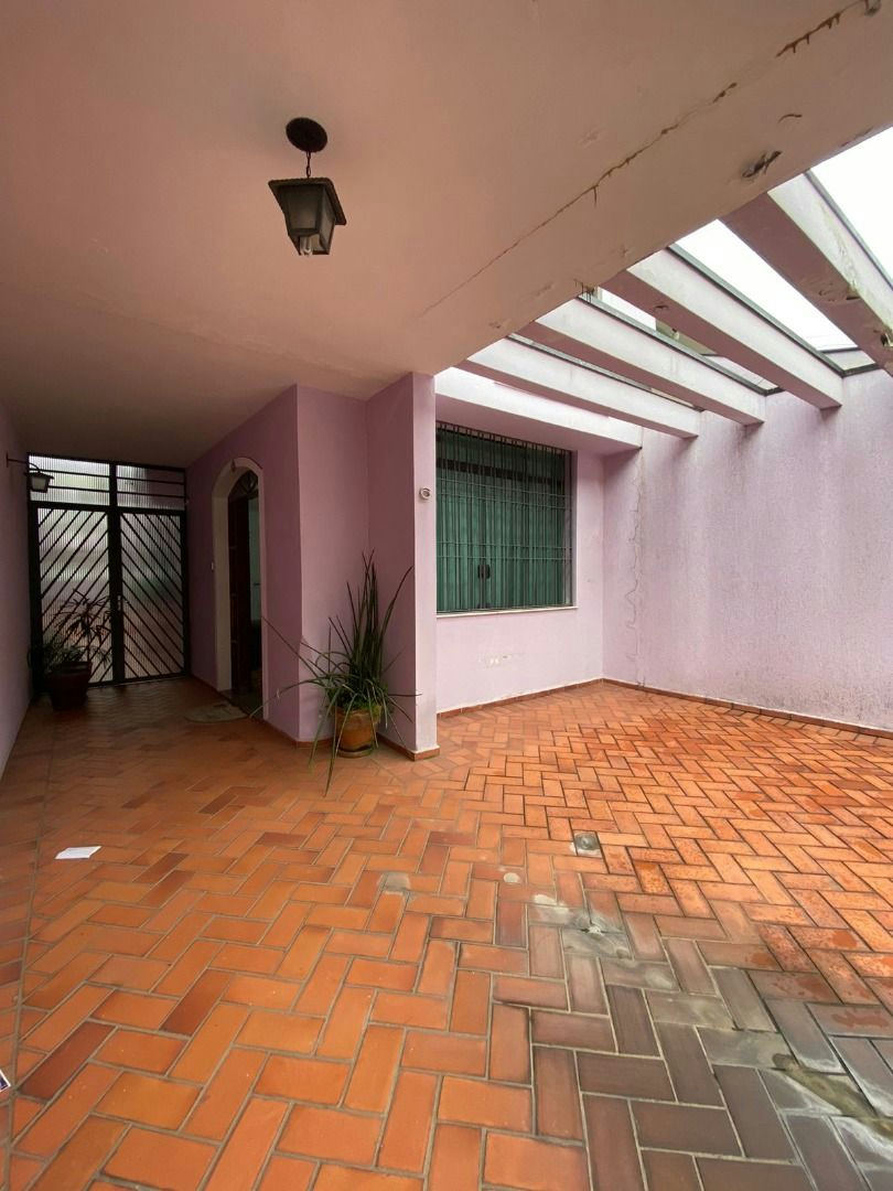 Sobrado em Vila Prudente (Zona Leste) - 161m² | 3 dormitórios | 6 vagas