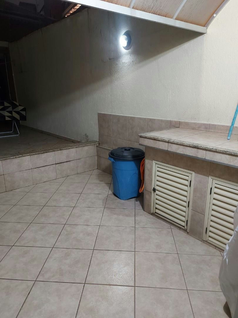 Sobrado em Vila Cleonice - 170m² | 3 dormitórios | 2 vagas - miniatura 3