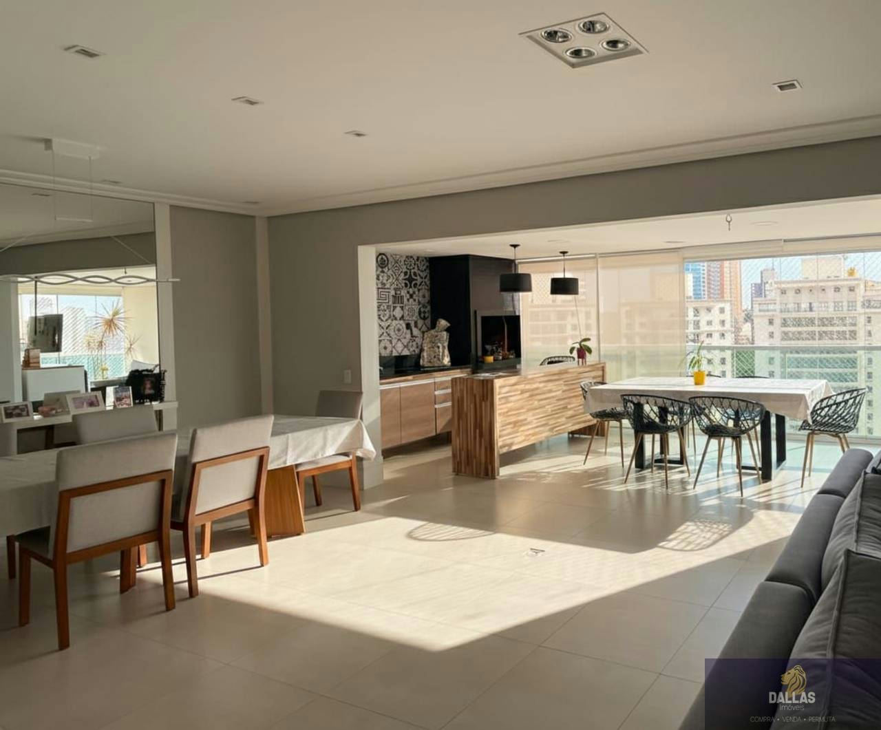 Apartamento em Jardim Avelino - 156m² | 3 dormitórios | 2 vagas